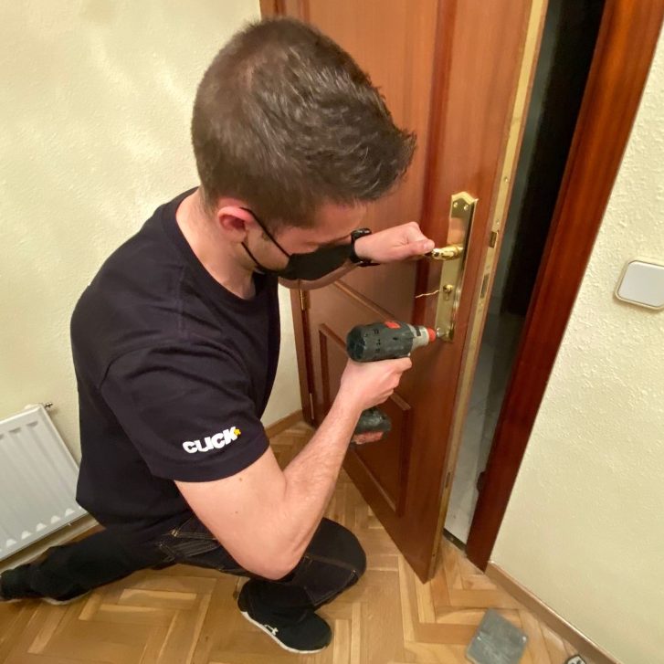 Apertura de puertas - Click Cerrajeros